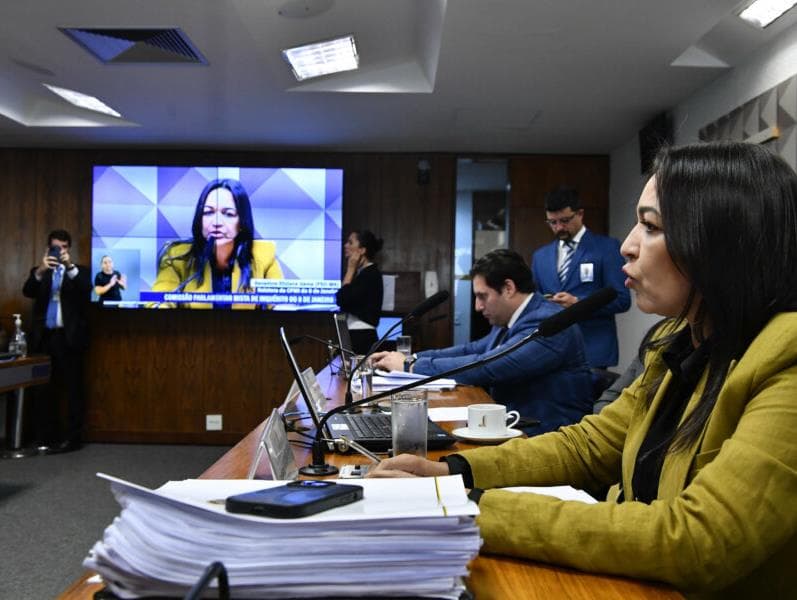 Ao vivo: CPMI vota relatório final com pedido de indiciamento de Bolsonaro e outras 60 pessoas