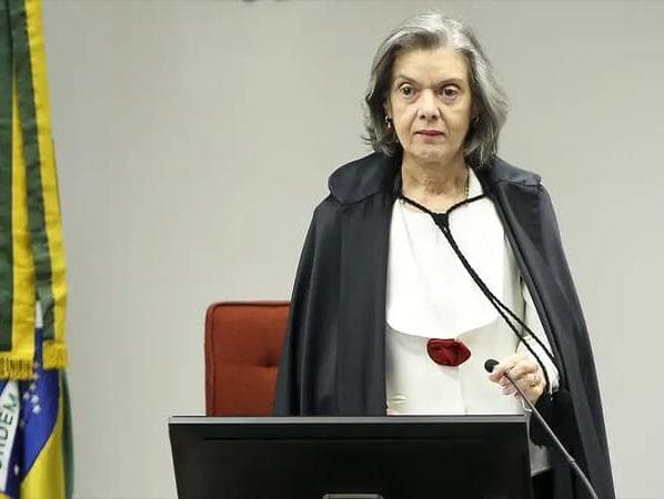 Ministra Cármen Lucia pede que eleitores compareçam às urnas