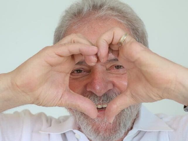 Lula faz 79 anos e se torna a pessoa com maior idade a ocupar o cargo de presidente do Brasil