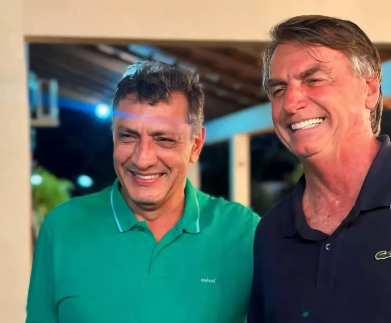 Com apoio de Bolsonaro e do PL, irmão de Gilmar Mendes se elege prefeito em MT