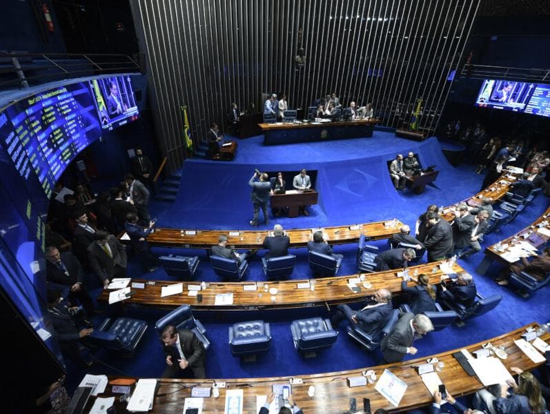 Plenário do Senado aprova projeto de eólicas offshore com "jabutis"