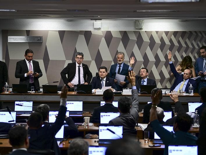 Plenário do Senado vota regulamentação da reforma tributária