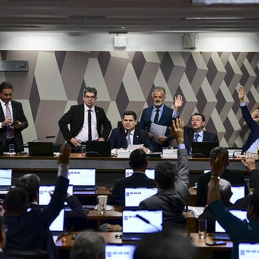 Plenário do Senado vota regulamentação da reforma tributária