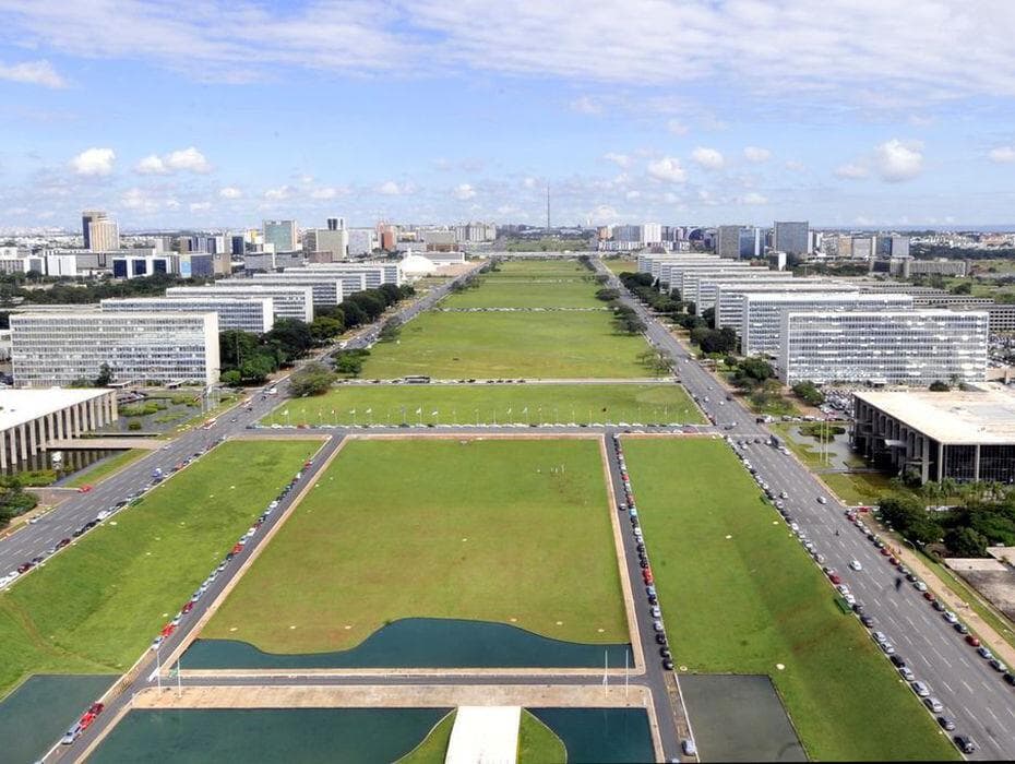 Não à PEC do fim do abono de permanência e sim à PEC Social