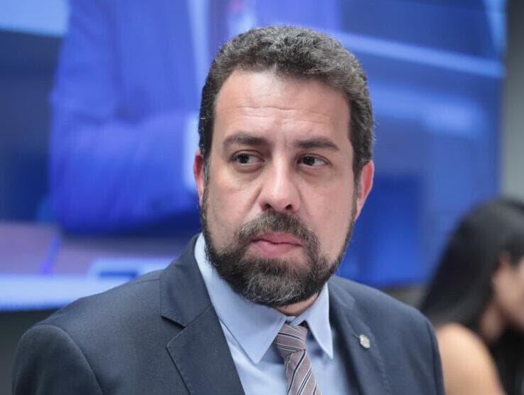 Boulos pede a prisão de Marçal após publicação de laudo falsificado