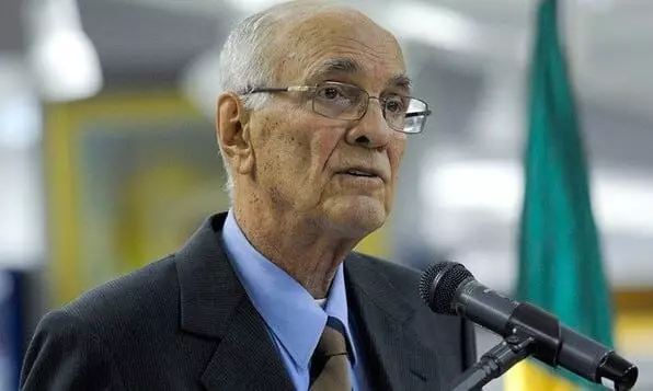 Morre no Rio ex-senador Roberto Saturnino Braga