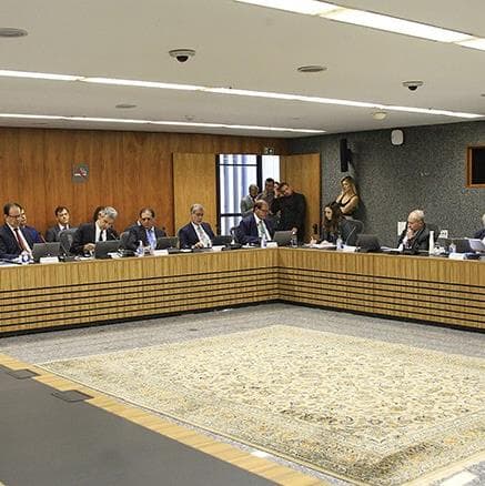 CJF aprova pagamento de R$ 241 milhões a juízes por correção de auxílio-moradia