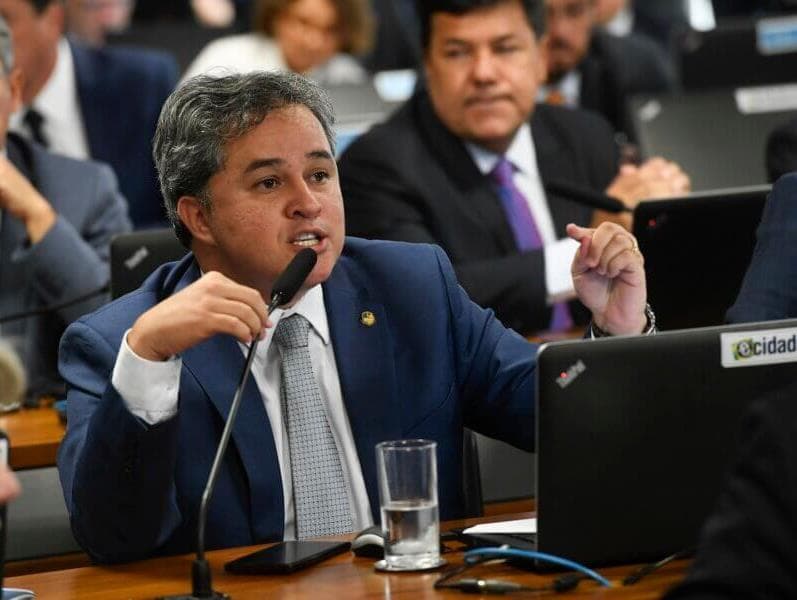 Vai ao plenário do Senado projeto que flexibiliza limites da LRF para gastos com pessoal