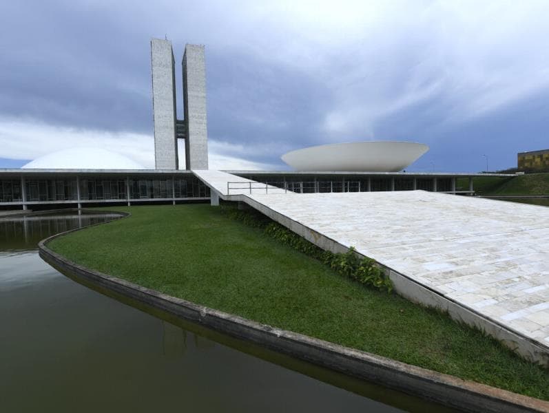 Congresso precisa dividir responsabilidades