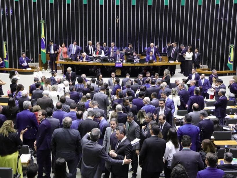 Veja como votou cada deputado na regulamentação da reforma tributária