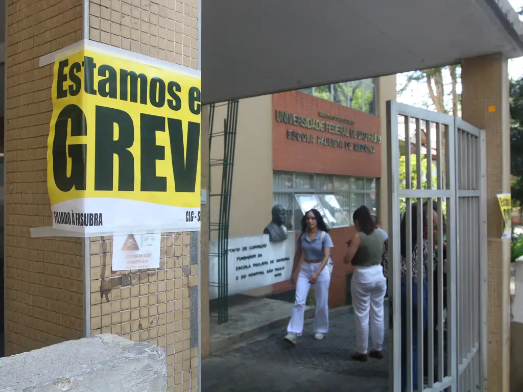 Universidades federais mantêm greve após fracasso em nova rodada de negociação