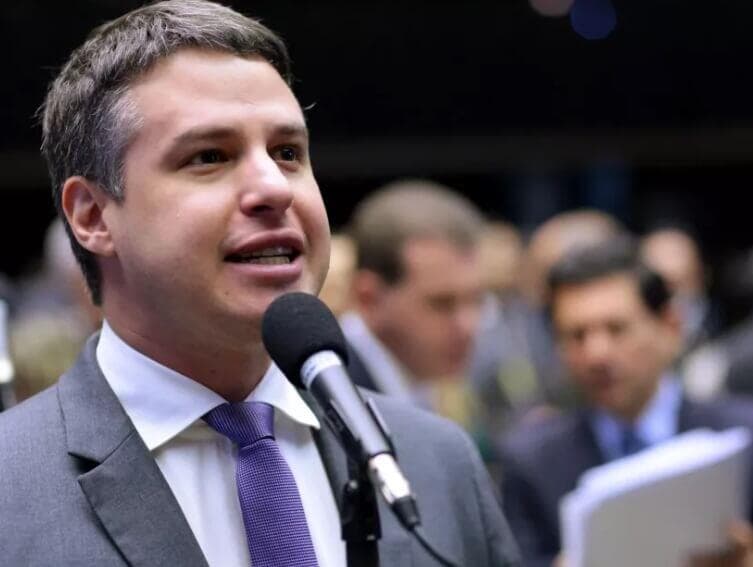 Morre, aos 44 anos, o ex-deputado Arthur Bisneto