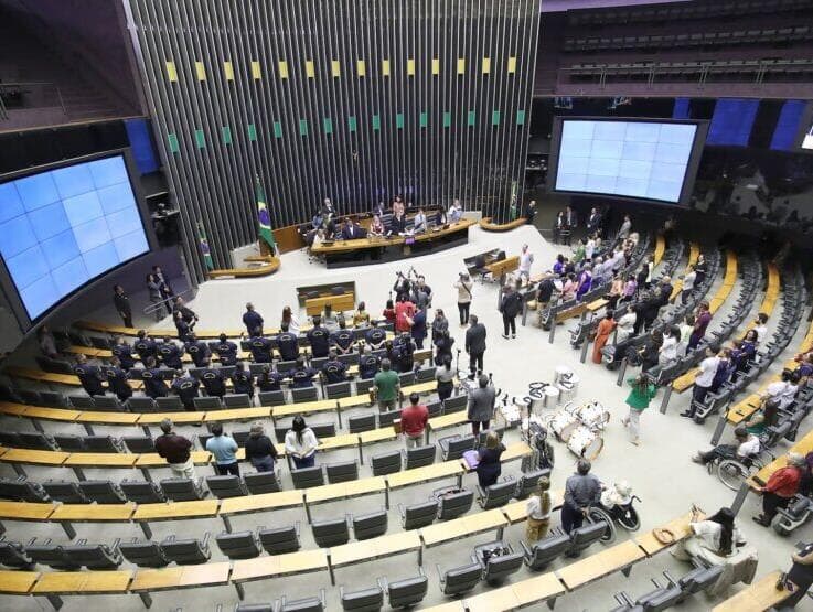 STF notifica Câmara sobre prisão de Chiquinho Brazão; entenda o que acontece