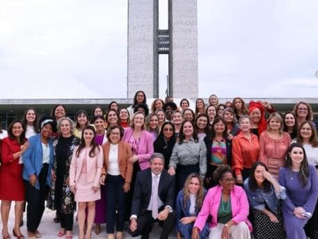 Câmara aprova seis projetos sobre direitos das mulheres