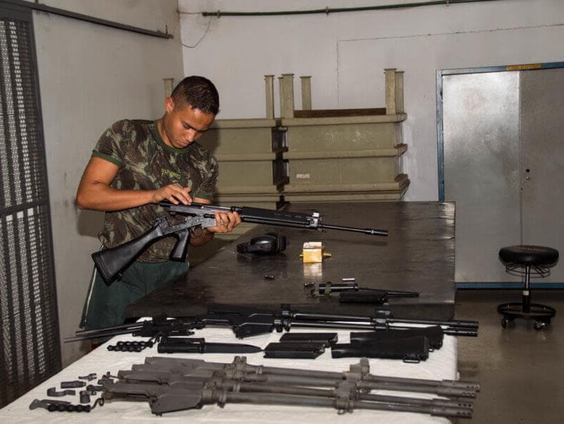 Exército não tem registro de armas do serviço público, aponta TCU