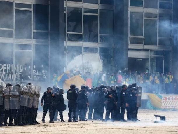 STF forma maioria para aceitar denúncia contra antiga cúpula da PMDF