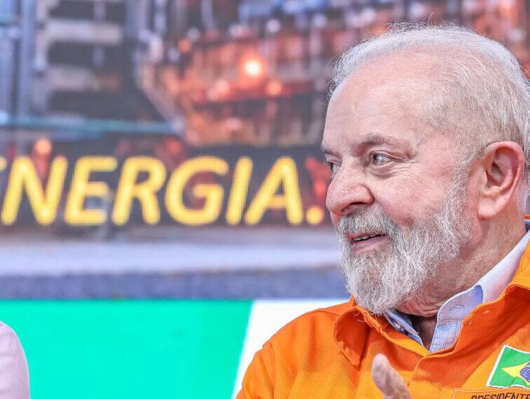 Em cerimônia, Lula se refere a Bolsonaro como "psicopata"