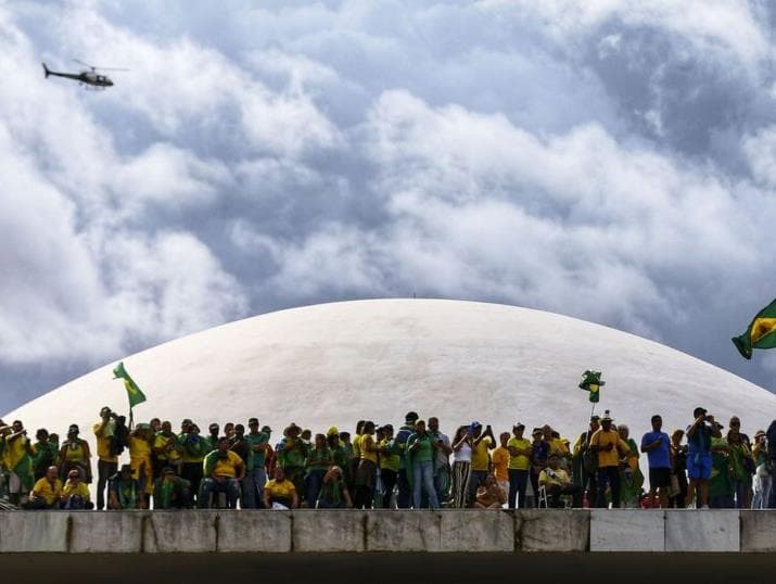 Lula exclui presos por atos golpistas de indulto natalino. Veja quem pode ser perdoado