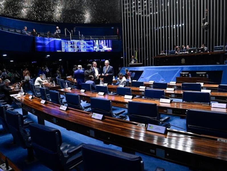 Senado vota PEC que limita poderes do STF em dois turnos; acompanhe