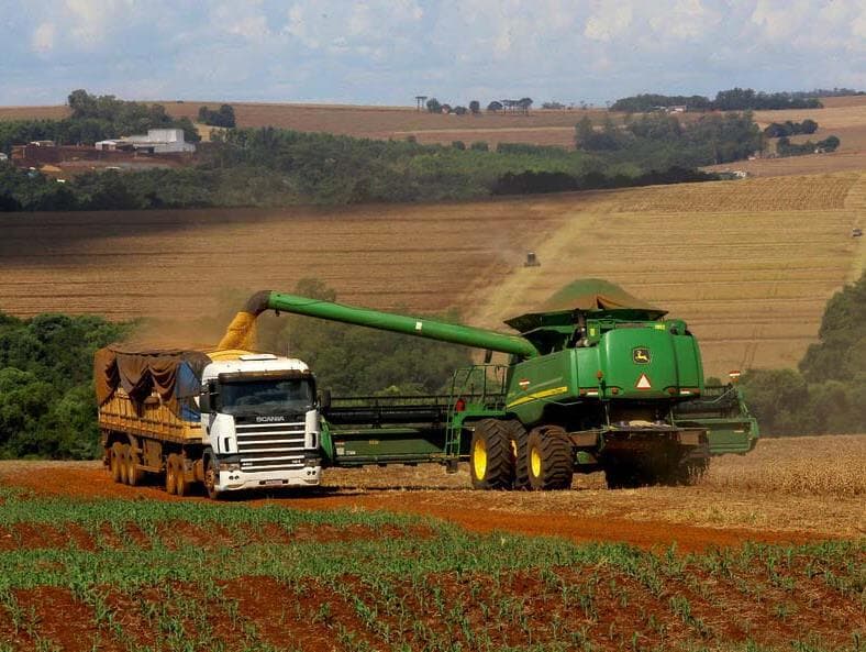 Relator tenta incluir agronegócio no mercado de carbono