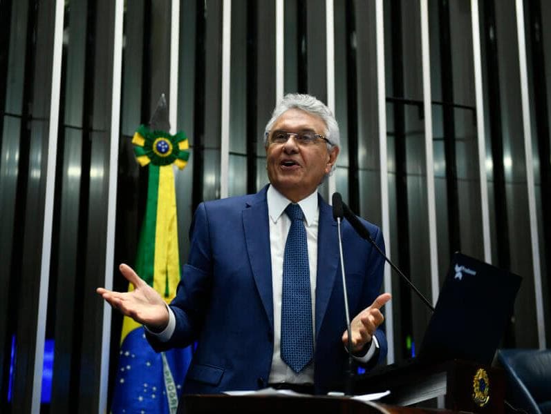 Após protesto de Caiado, TJ de Goiás afasta desembargador que defendeu extinção da PM