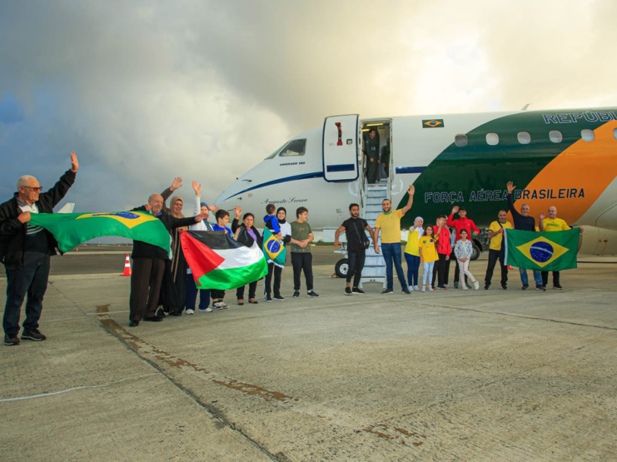 Brasileiros repatriados da Cisjordânia chegam ao Brasil