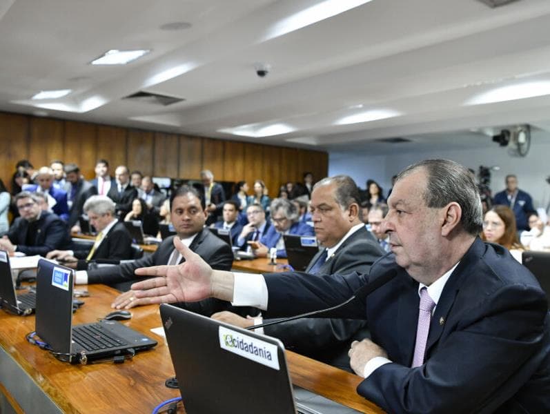 CAE do Senado deve votar projeto que obriga pagamento de emendas para comissões do Congresso