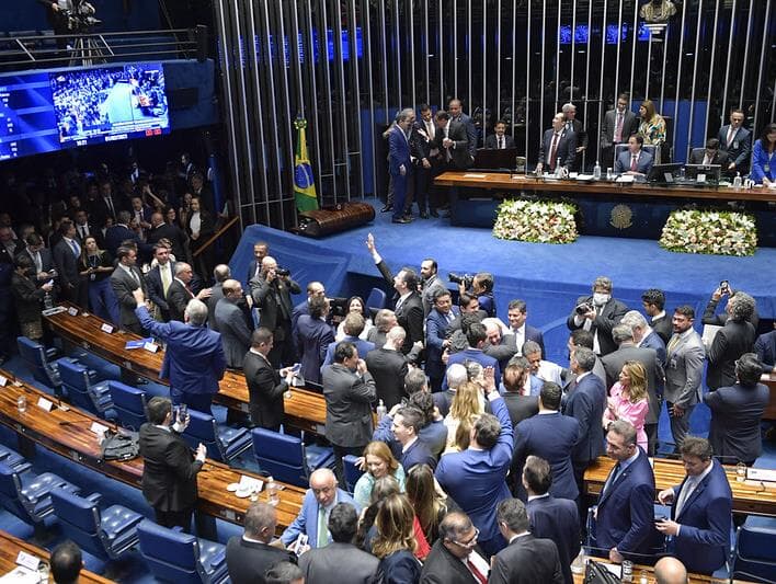 Decisões do STF provocam cabo de guerra com o Senado; parlamentares amenizam