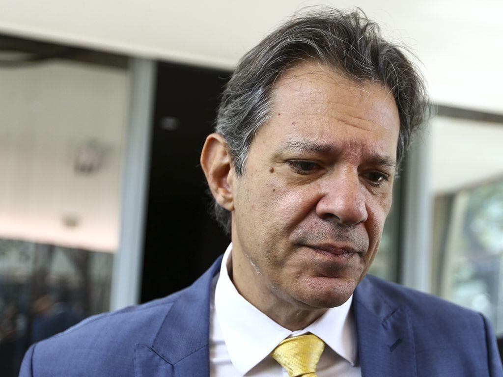 Haddad promete voltar a conversar com líderes do Congresso