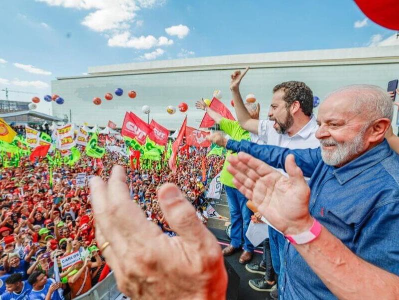 Justiça eleitoral determina remoção de vídeo em que Lula pede votos para Boulos