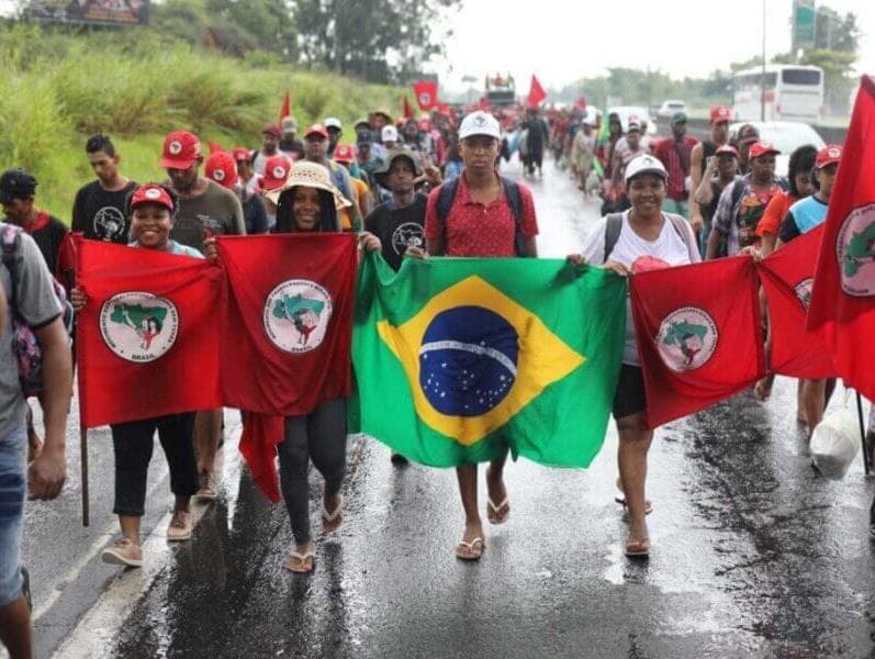 Após duas derrotas, governo quer mudar projeto contra invasões