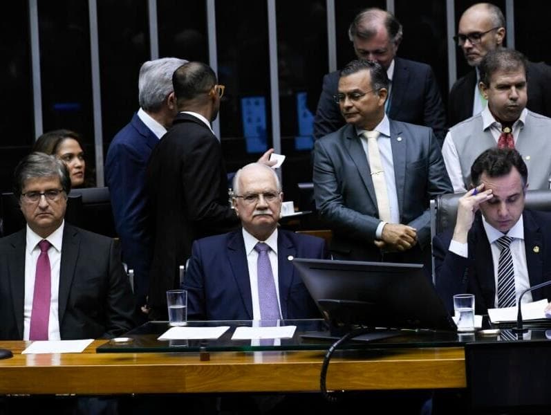 Pacheco acena para oposição e fala em proteger mandatos no Congresso