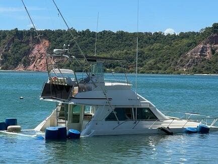 Barco de Arthur Lira afunda em Alagoas