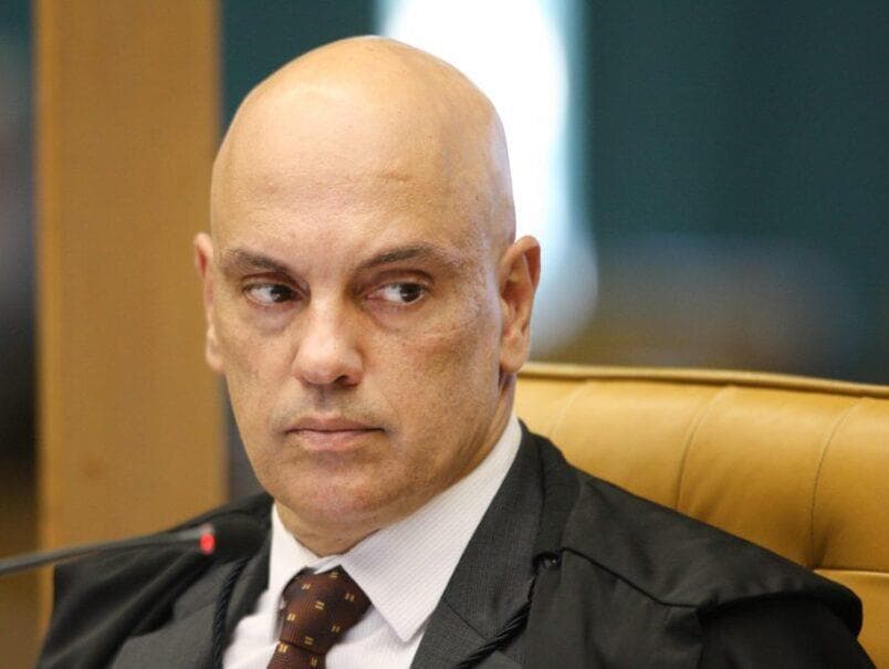 Alexandre de Moraes vota para tornar mais 70 réus dos atos golpistas