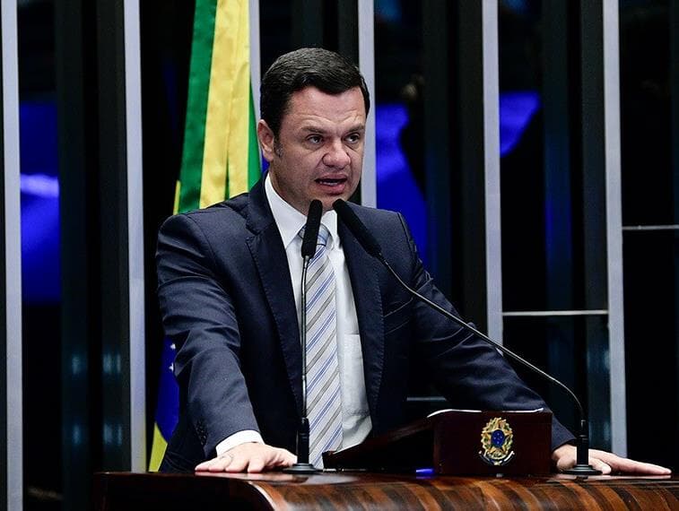 Alexandre de Moraes garante direito de silêncio a Anderson Torres