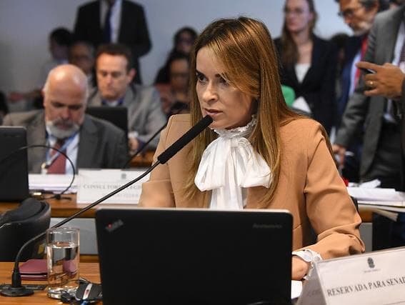 Senadora quer afastamento imediato do agressor na Lei Maria da Penha