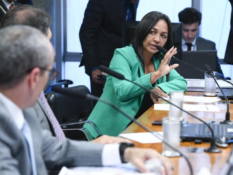 Tolerância com mentiras na CPMI acabou, afirma Eliziane Gama