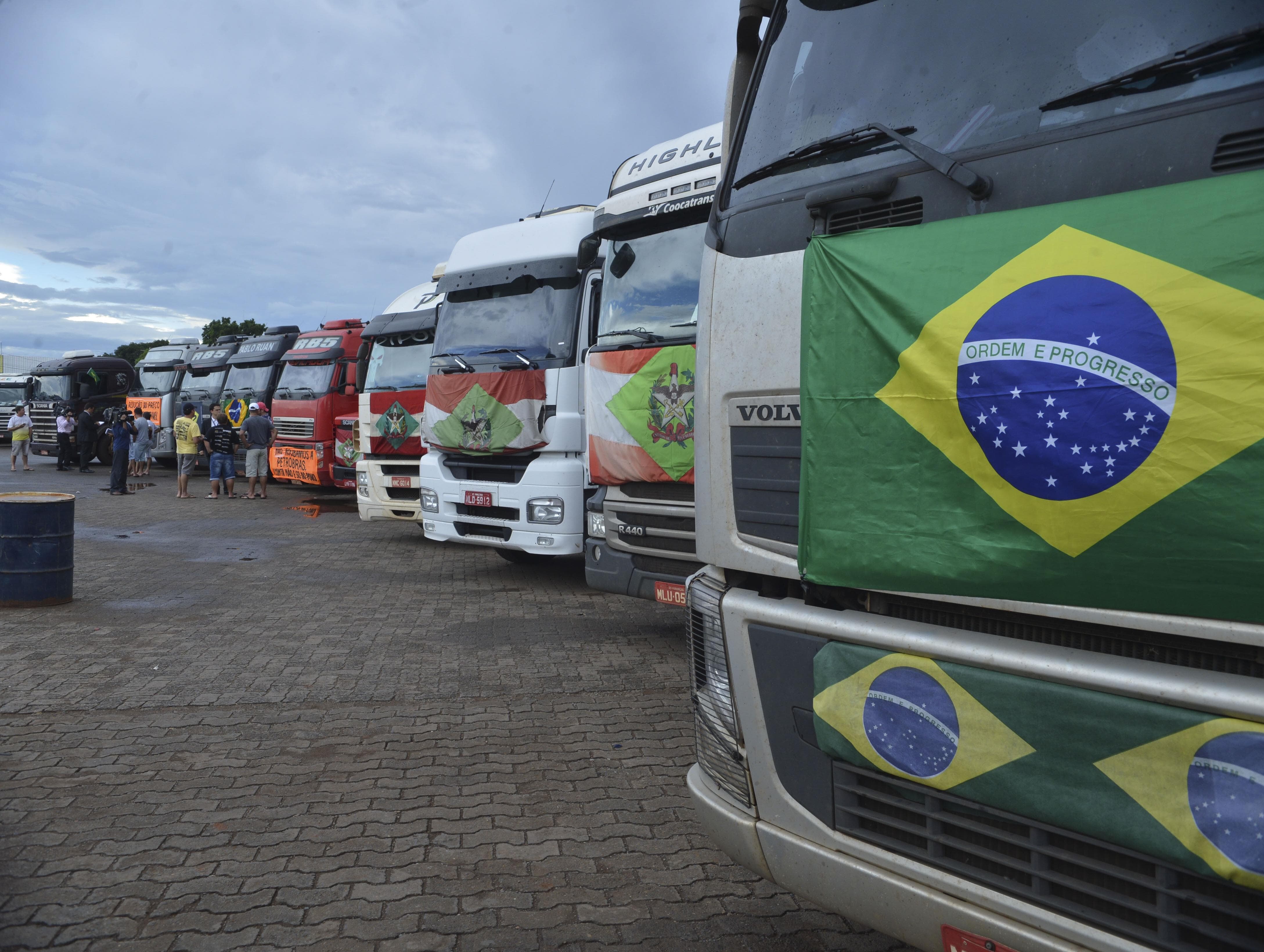 CGU aponta irregularidade de R$ 2 bi nos auxílios de taxista e de caminhoneiros