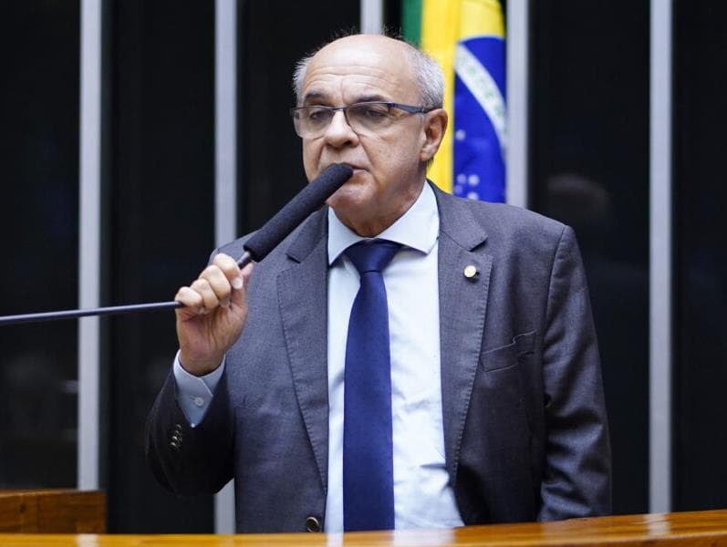 "Covardia inominável", diz deputado que vendeu Vinicius Jr ao Real Madrid