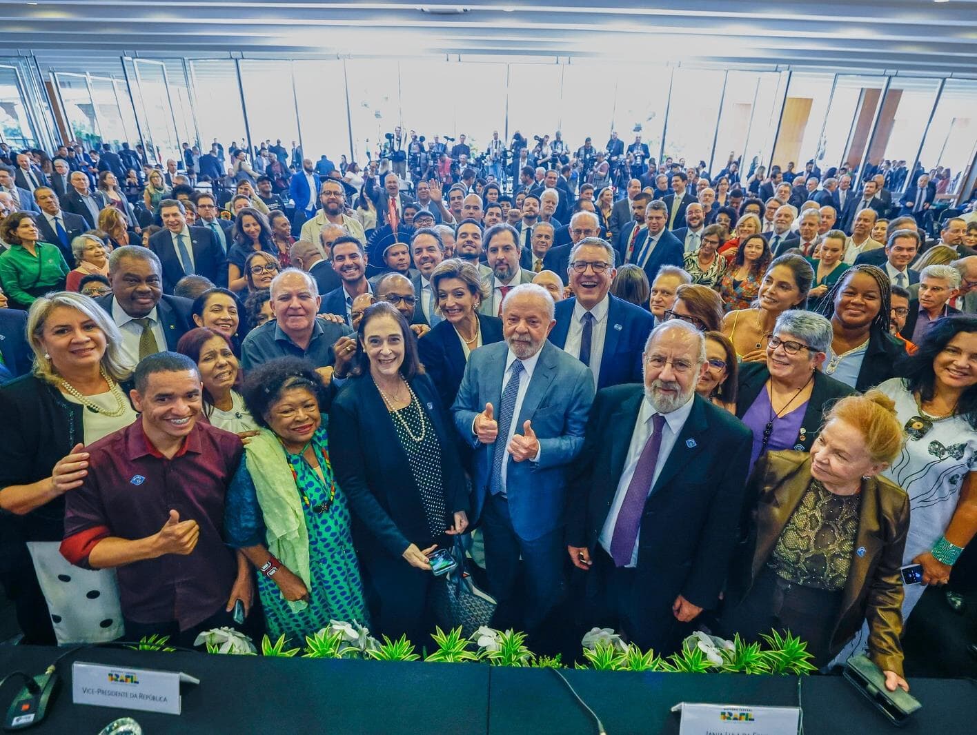 Governo faz primeira reunião do Conselhão, com 246 integrantes