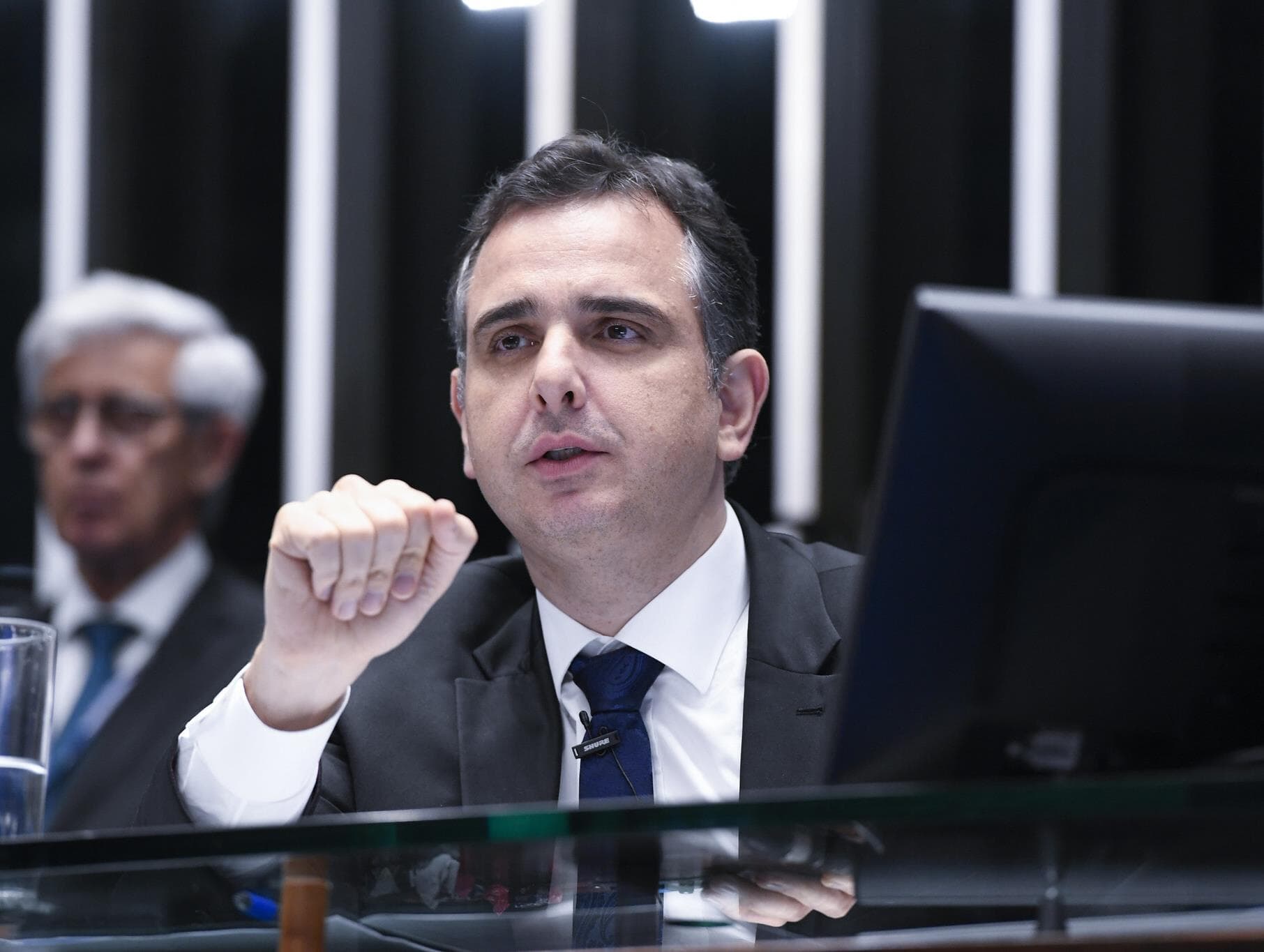 Senadores se unem a Pacheco na batalha contra Lira