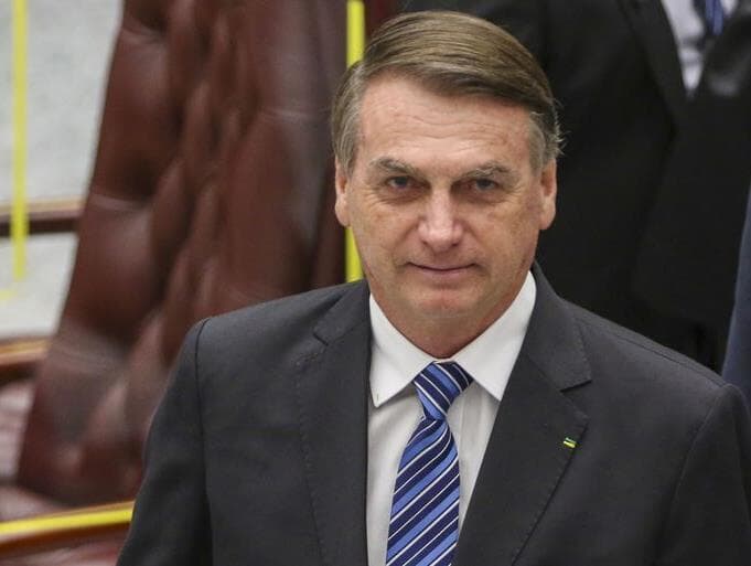 Recibo mostra que Bolsonaro recebeu outras joias de sauditas