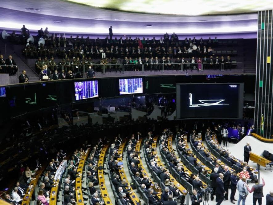 Deputados de Alagoas, terra de Arthur Lira, foram os mais ausentes; os do ES, os mais presentes