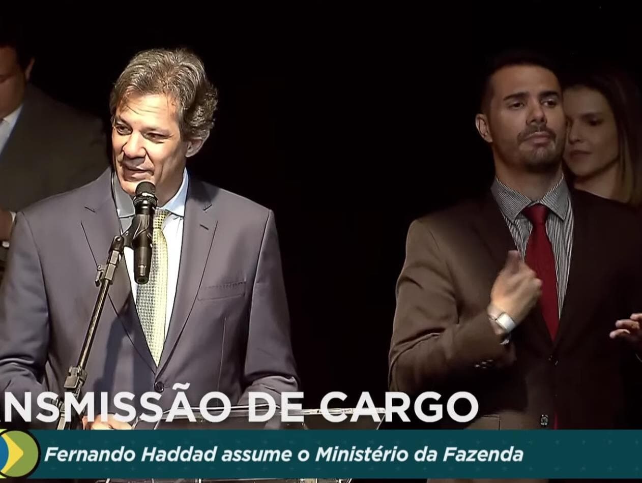 Haddad toma posse e promete nova âncora fiscal até junho