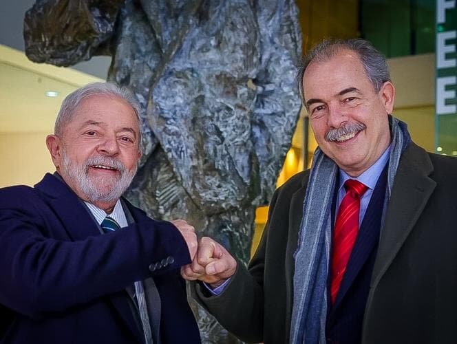 Lula confirma Aloizio Mercadante para presidência do BNDES