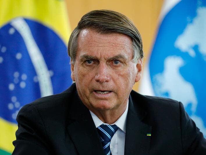 Maçonaria, aborto e "canibalismo": Bolsonaro nas redes nas últimas 24 horas