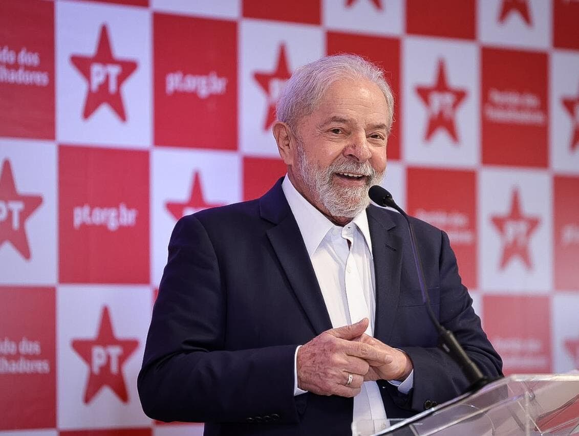 Datafolha: Lula lidera com 45%; Bolsonaro tem 32%