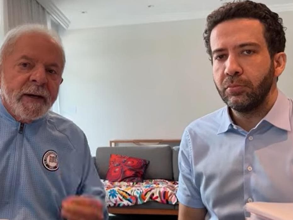 Lula promete manter Auxílio Brasil de R$ 600 durante live com Janones