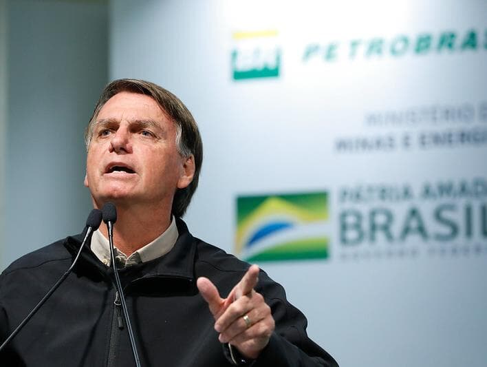 TSE exige resposta de Bolsonaro sobre ataque às urnas