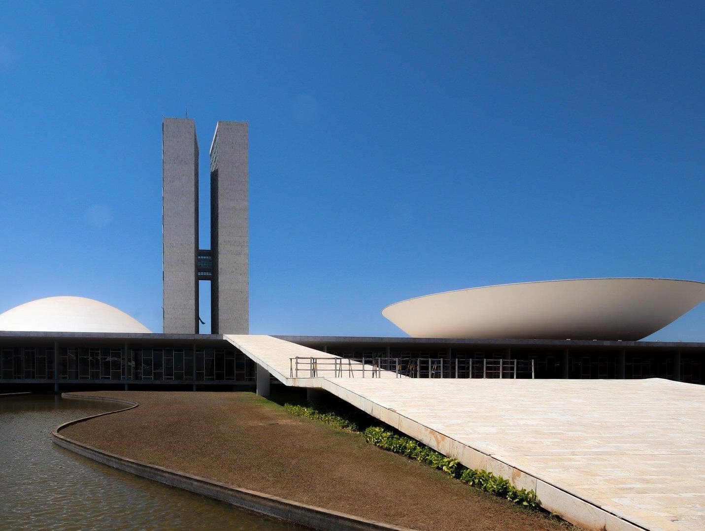 Entidades pressionam pela derrubada do veto à Lei de Segurança Nacional no Congresso